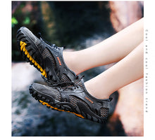 Load image into Gallery viewer, Hiking Outdoor Men Shoes